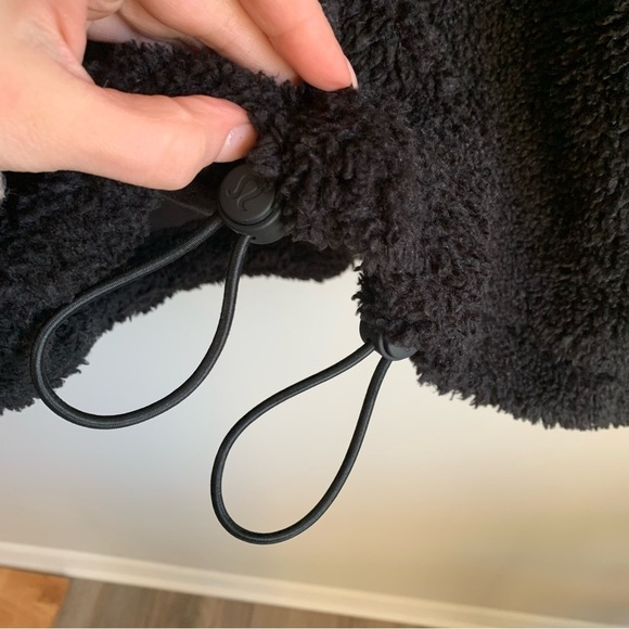 Lululemon cinchable Sherpa fleece full zip jacket black size 10 - Picture 4 of 7